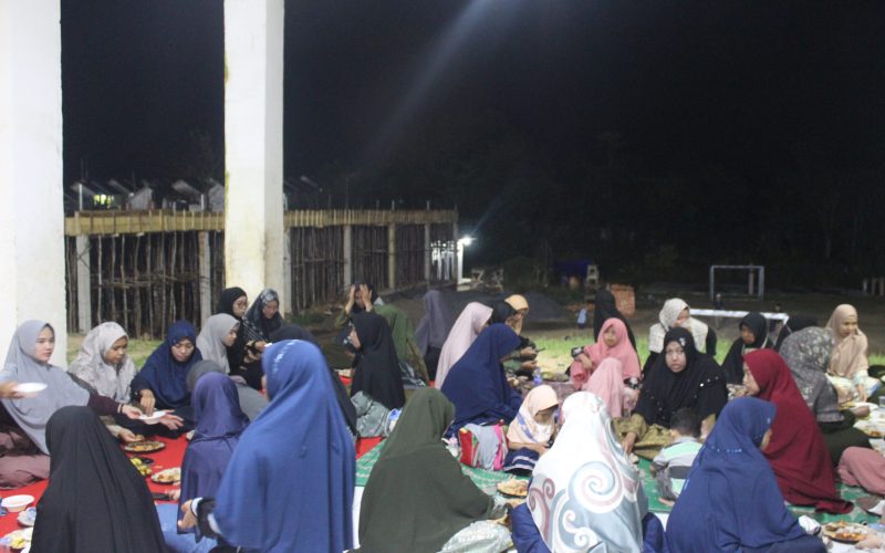 Buka Puasa Bersama Seluruh Dewan Guru
